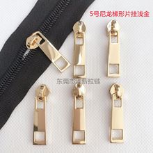 3̖��������^ �ִ������������ 5̖��僰�߷�\��ɫ��������Ƭ