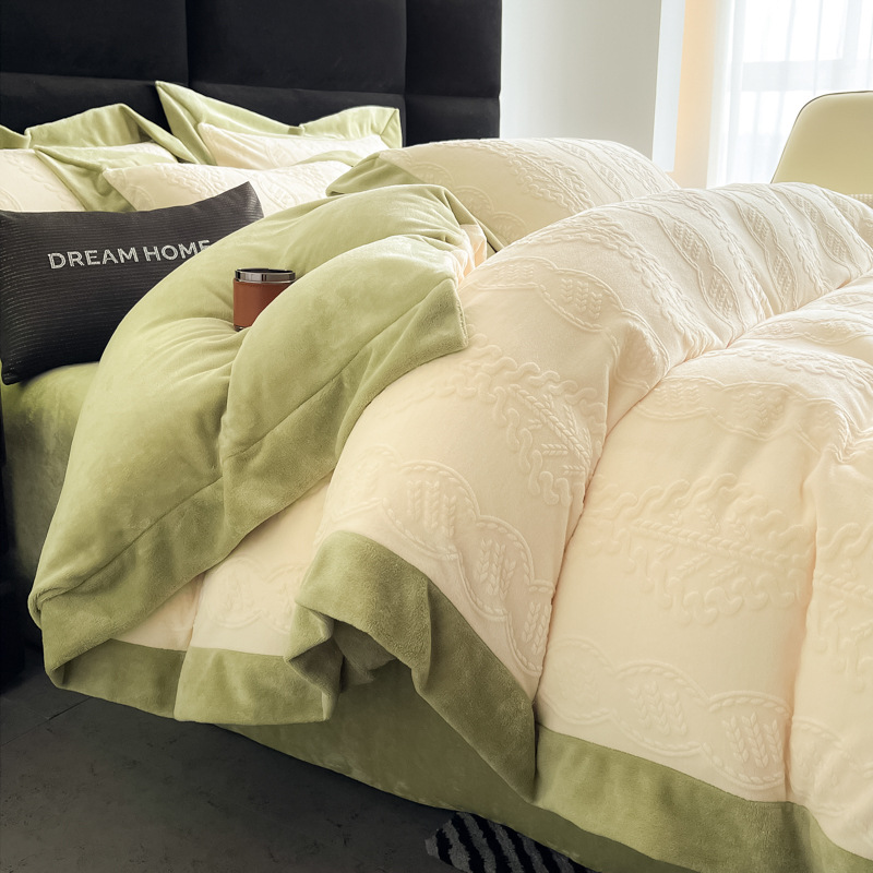 Thickened Milk Velvet Bedding Seven-Piece Quilt Winter Quilt Four-Piece Set with Quilt Core Bed Sheetss and Pillows