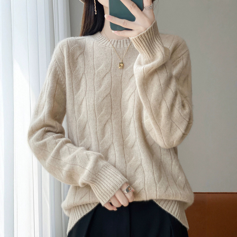 Korean-style vintage loose cable-knit sweater for women, pullover, 2026 autumn and winter new solid color casual knitted base shirt top Korean-style vintage loose cable-knit sweater for women, pullover, 2026 autumn and winter new solid color casual knitted base shirt top