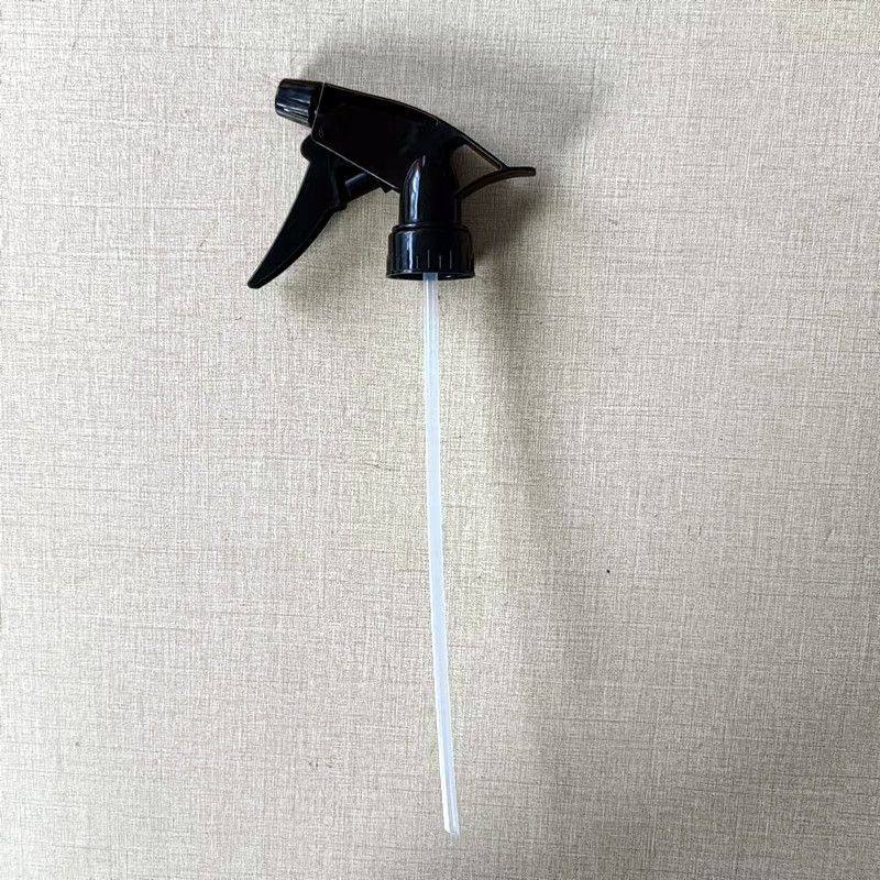 28/400 pulverización de botón de mano una pistola rojo y blanco pulverizador de limpieza una pistola de plástico PP boquilla al por mayor en stock