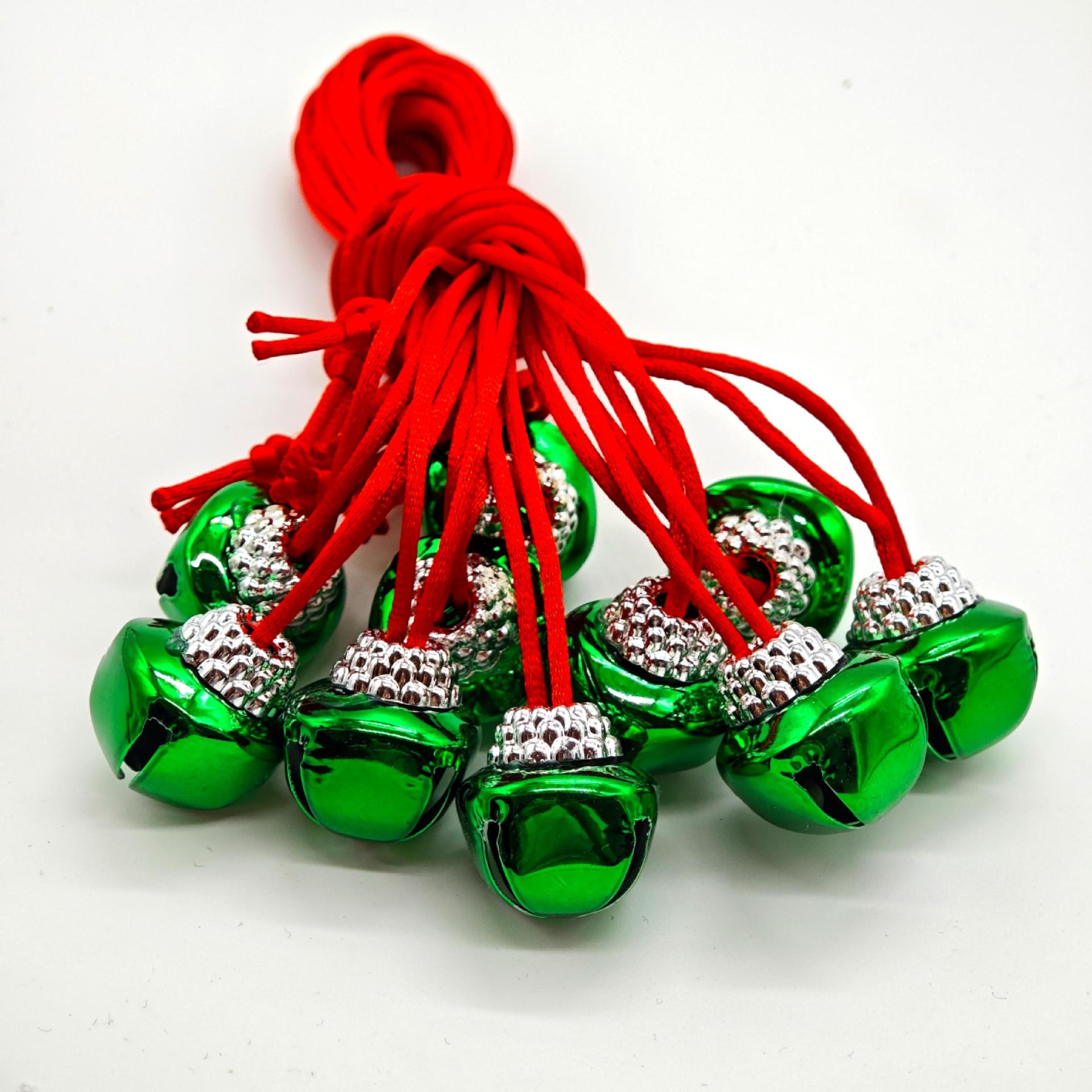 녹색 종 + 은색 모자 + 빨간 밧줄