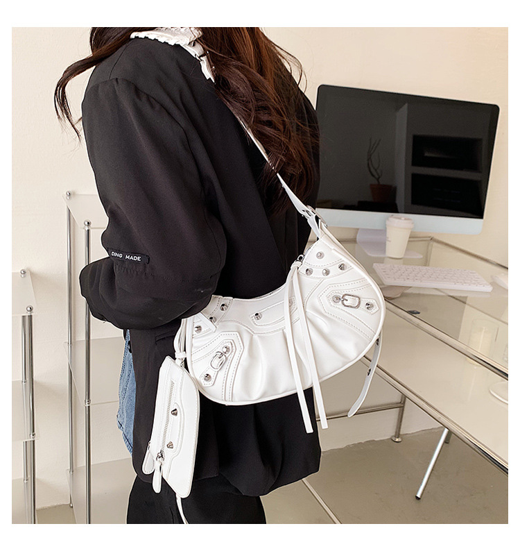 New Fashion  Pleated Shoulder Crossbody Dumpling Bag display picture 4