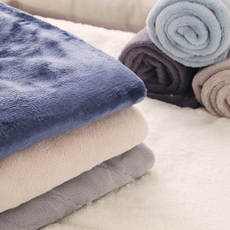 Suministro directo de fábrica de edredones para perros, mantas para mascotas, franela gruesa, cojines para mascotas de otoño e invierno, mantas para gatos