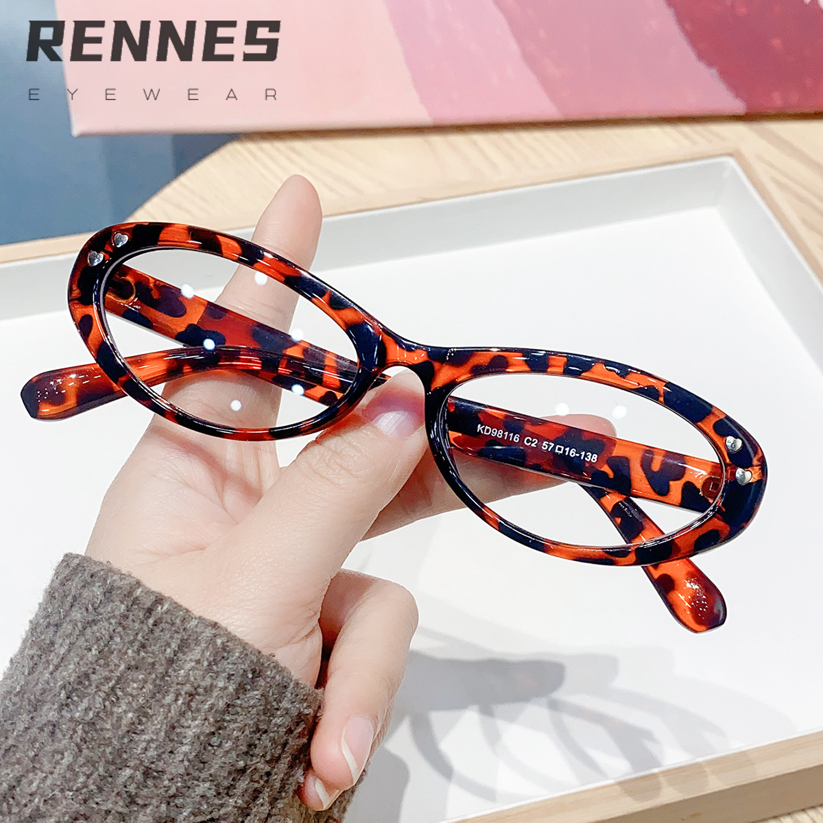 Nuevo marco ovalado retro transfronterizo, estampado de amor, espejo plano anti-luz azul sin maquillaje, gafas de marco de miopía para estudiantes