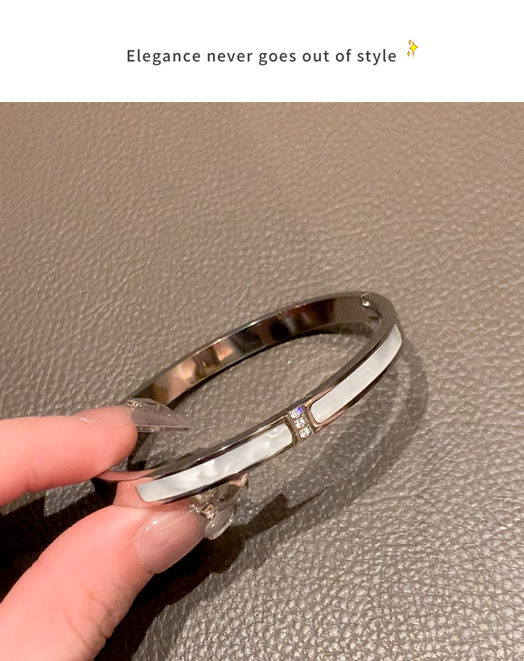 Daily Occasion Titanium Steel Material Classic Style Geometric Titanium Steel Bangle