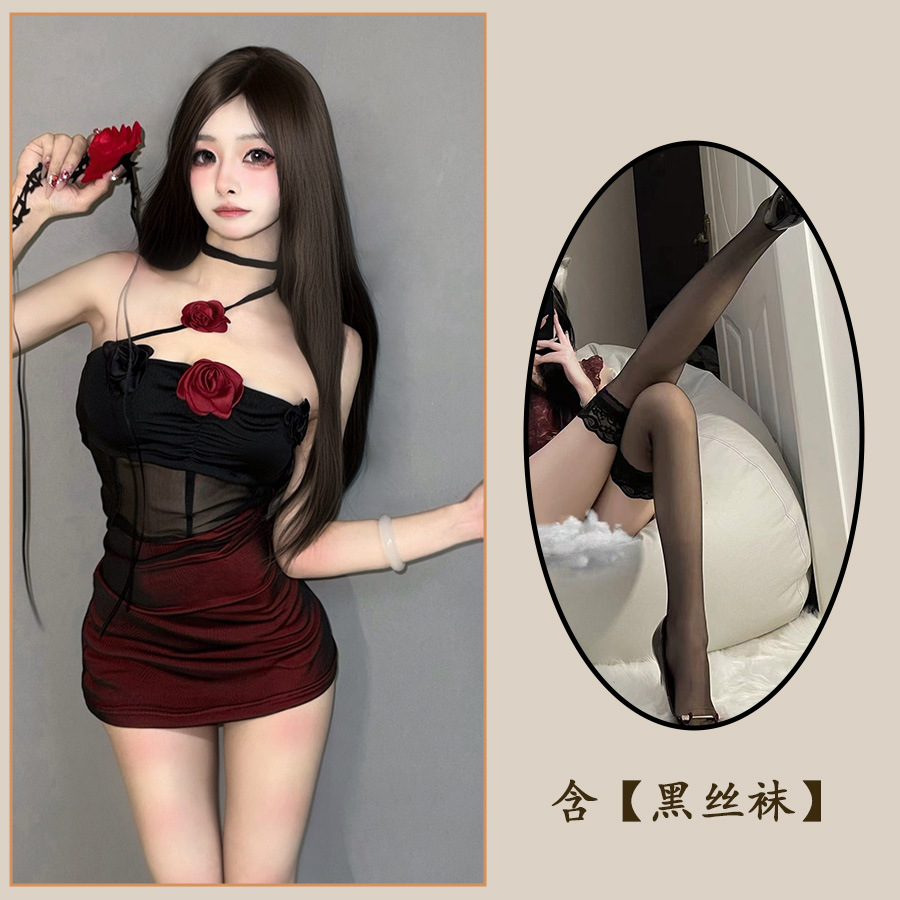 버건디 멜빵 + 블랙 스타킹