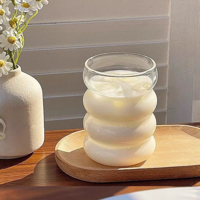 Taza de vidrio de viento ins, taza de oruga de borosilicato alto, taza de círculo simple, taza de vidrio corrugado en espiral, resistente al frío y al calor