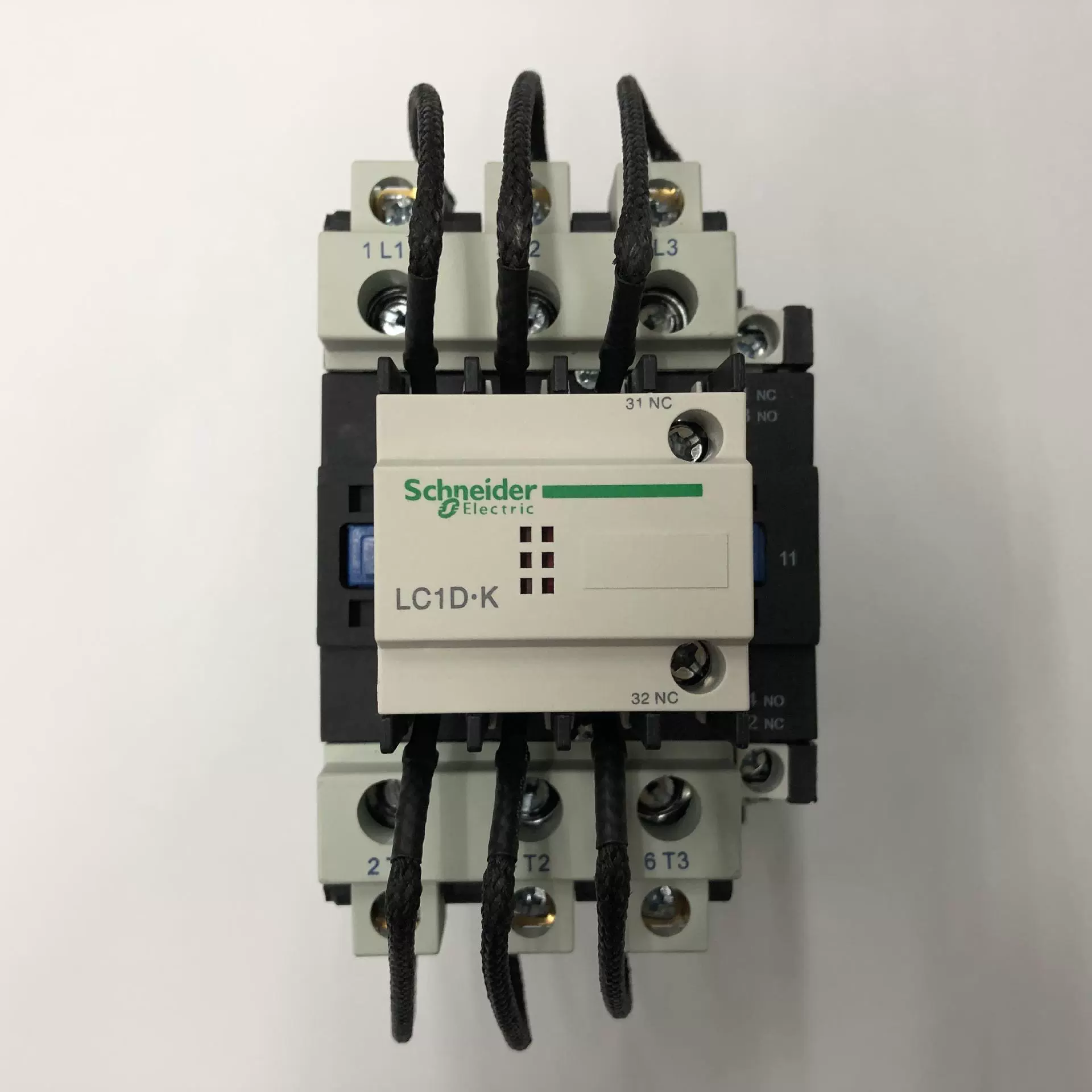 Оригинальный трехступенчатый импульсный емкостный контактор переменного тока Schneider LC1DTK12M5C AC220V