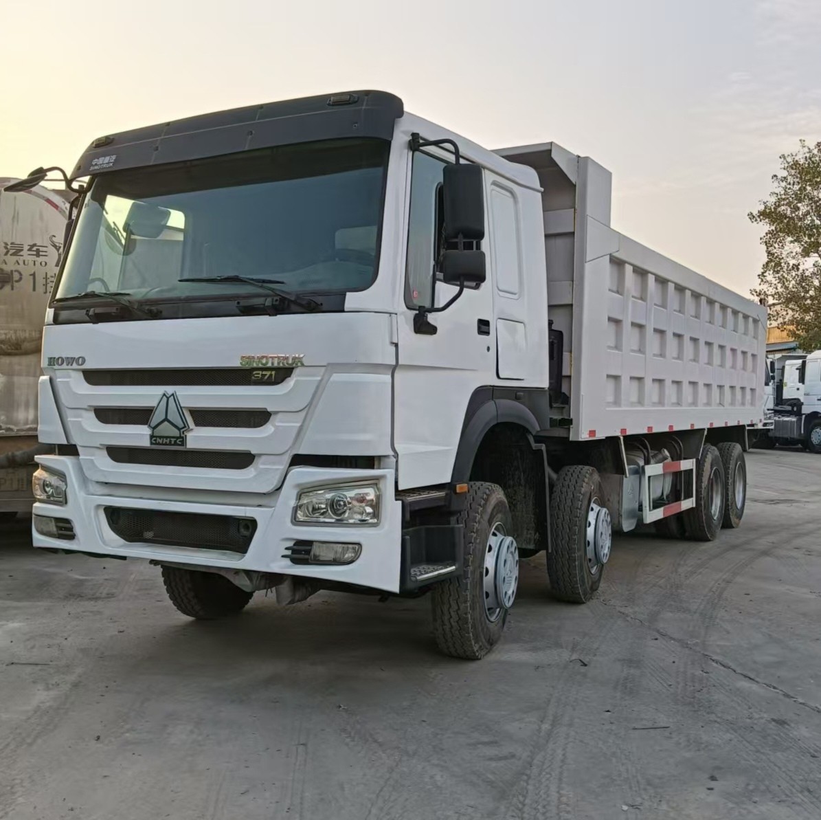 10-wheel dump truck, muck dump truck, 375 horsepower, 10-wheel muck dump truck, 6*4 8x4 drive