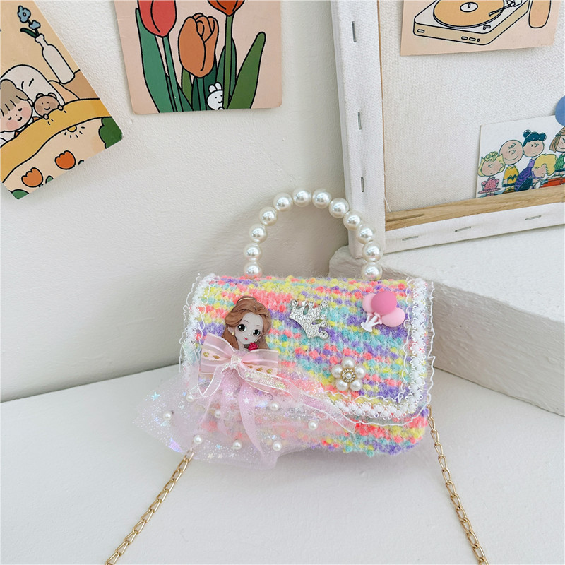 Bagos de mano de perlas para niños 2024 Año Nuevo muñecas de lana accesorios bolsos de hombro lindas chicas bolsos de mano