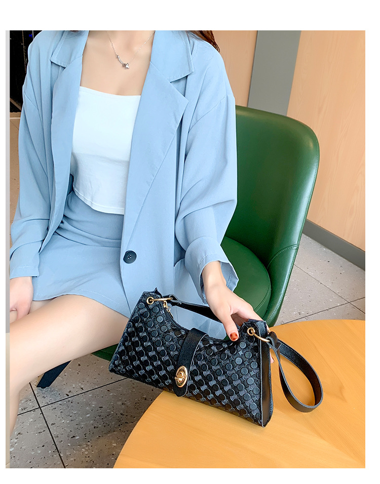 300g Weight Synthetic Leather Lining Material Zipper Closure Type Single Shoulder Strap Strap Type Underarm Bag Bags Type Women's All Seasons Pu Leather Solid Color Vintage Style Square Zipper Underarm Bag