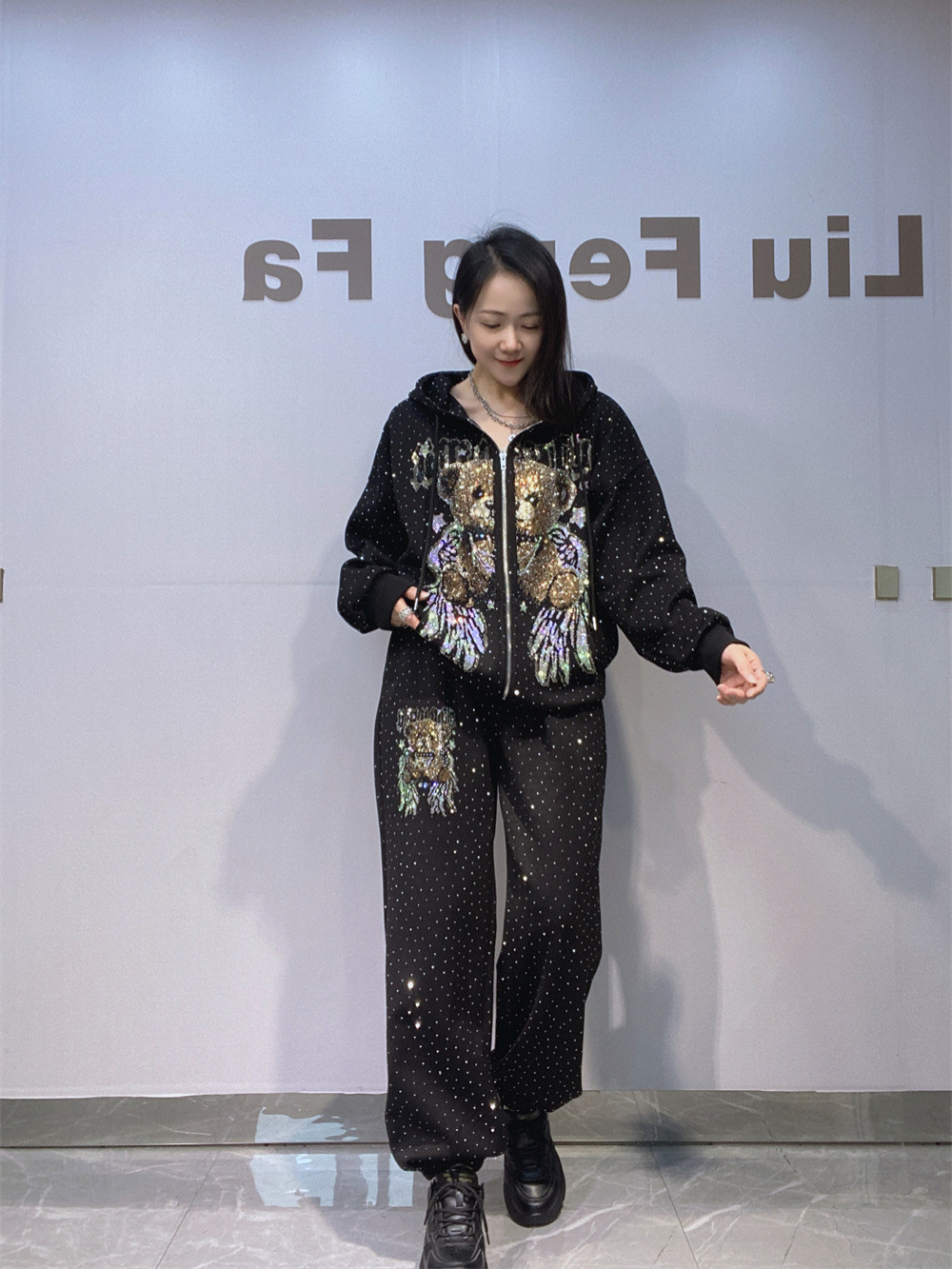Trajes deportivos de tamaño grande de dos piezas para mujeres otoño invierno con cremallera con chaqueta con capuzas con trozos de perforación llenos de pantalones de ocio al aire libre