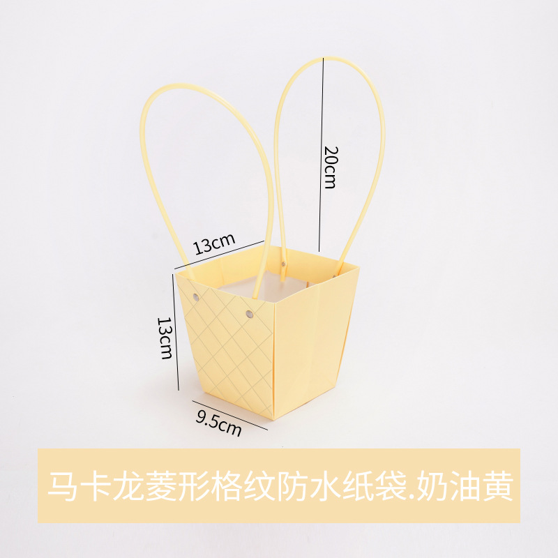 Bolsa de arreglos florales de papel kraft, paquete de ramo, caja de mano al por mayor, floristería, arte floral, material de embalaje de bricolaje, bolsa de mano de flores