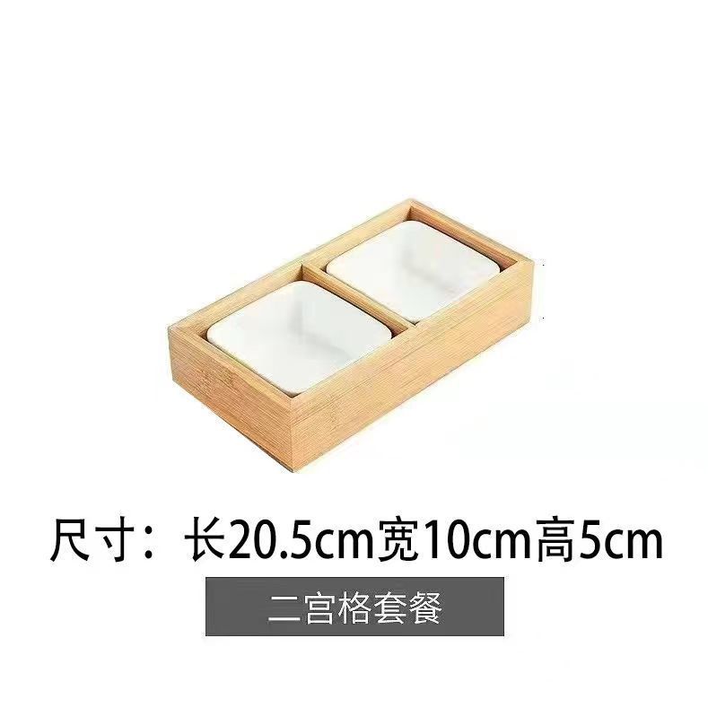 두 번째 정사각형 격자 + 흰색 접시