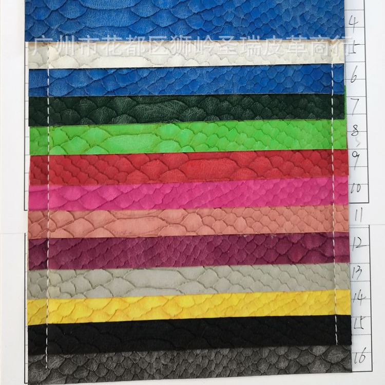 人造革PVC革 羊巴蛇纹箱包手袋皮革面料SR-58550