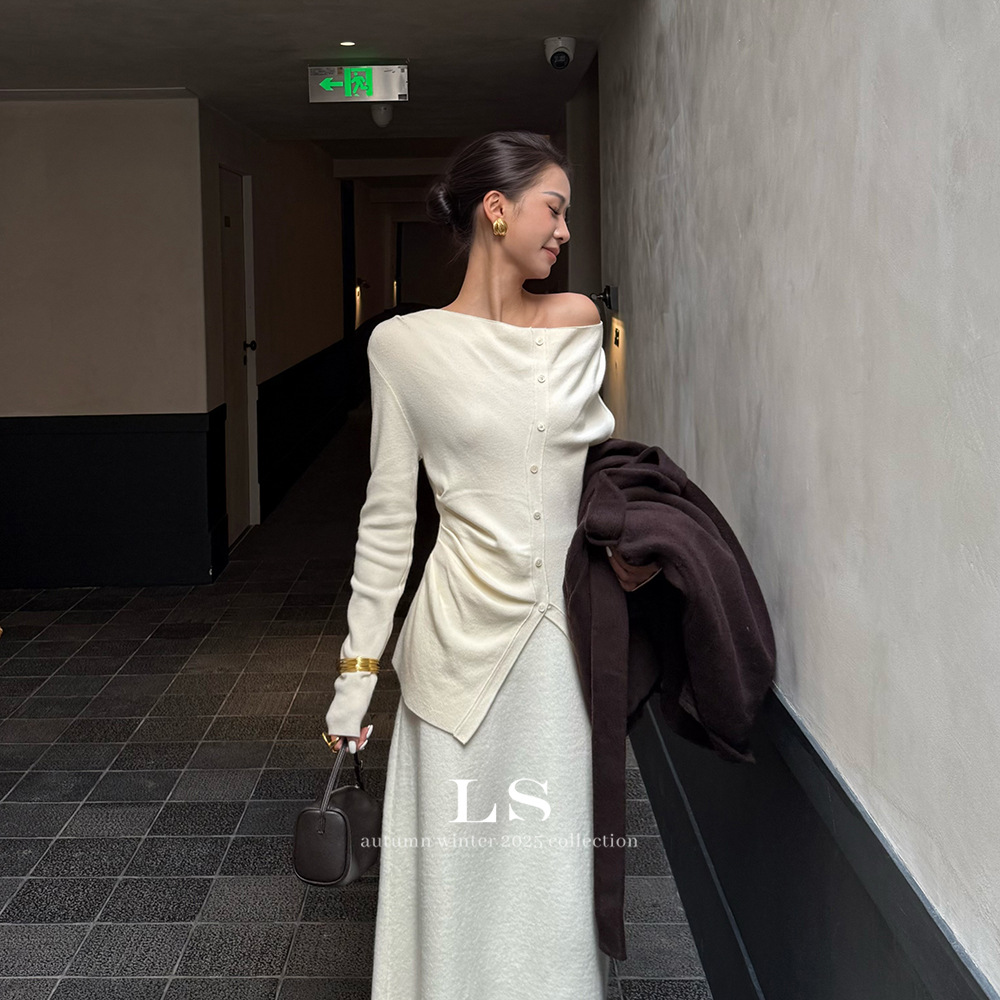 [LS New Brand] Black Label Minimalist Designer Autumn/Winter New Arrival: Minimalist Fashion Off-Shoulder Knit Top A9011#