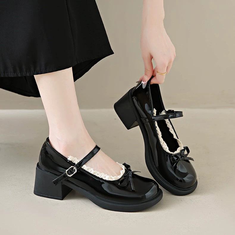Маленькие кожаные туфли Мэри Джейн на толстом каблуке в британском стиле в стиле ретро для женщин, летние новые стильные универсальные лоферы с пряжкой и бантом для женщин
