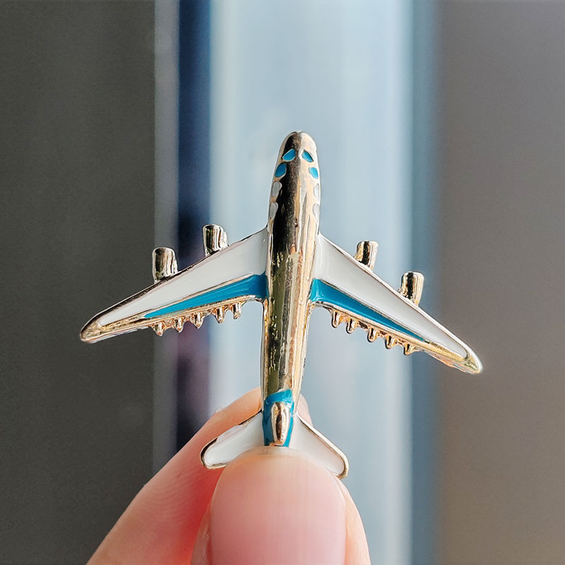 Simple Style Style Simple Style Pin Cartoon Airplane Alloy Plating Unisex Brooches