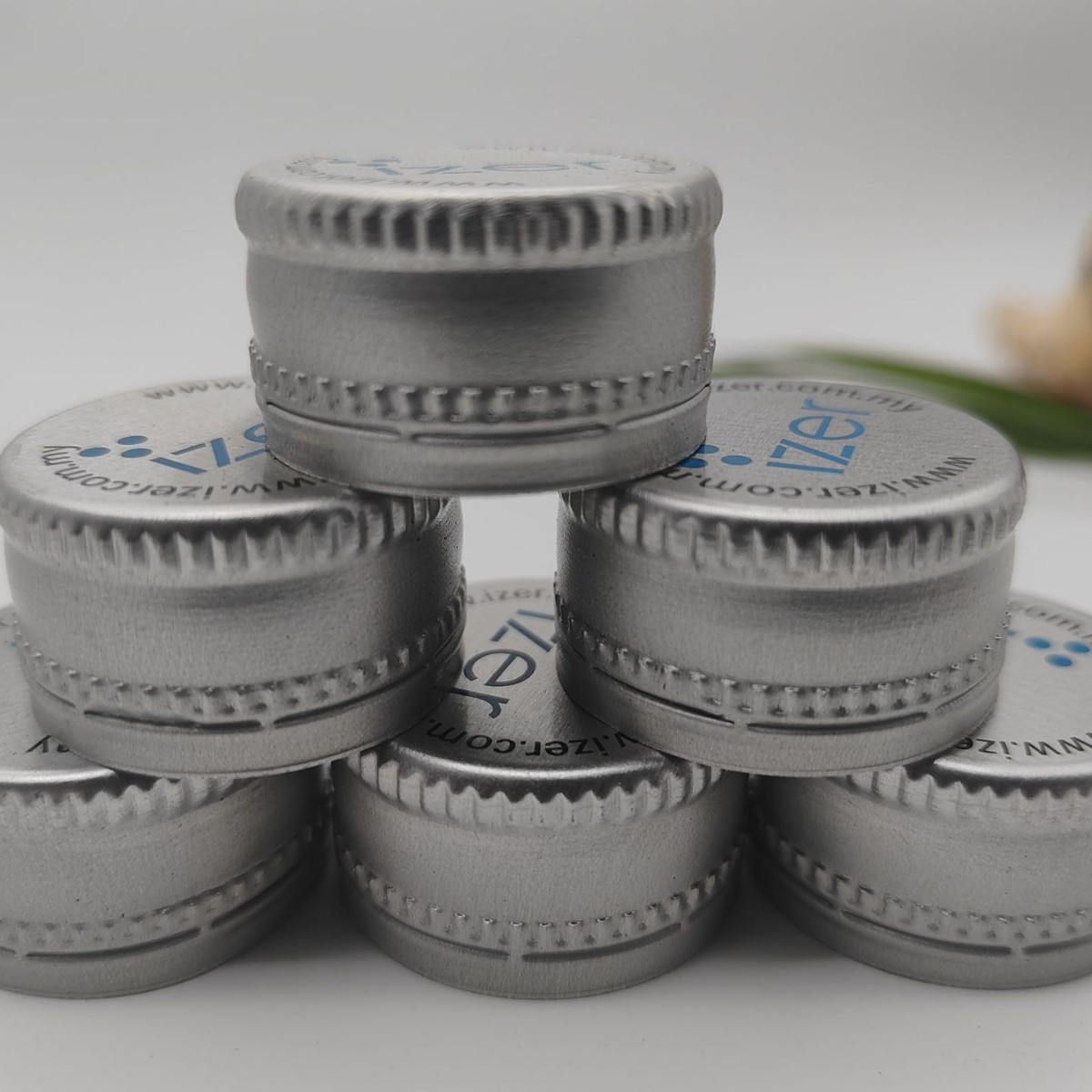 厂家批发可加logo饮料瓶盖气泡酒模塑铝盖食品级耐高温无异味铝盖