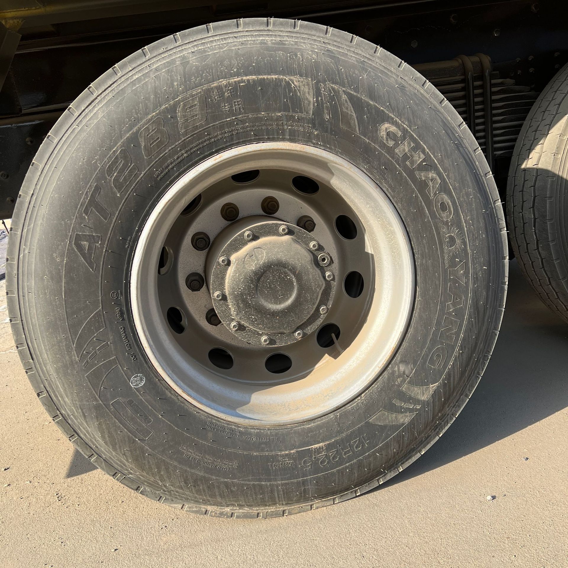 Overseas Direct Sales of African Shaanxi Automobile Delong F3000 Dump Trucks, Tipper Trucks, Trucks, Dump Trucks, Tractors, and Semi-Trailers