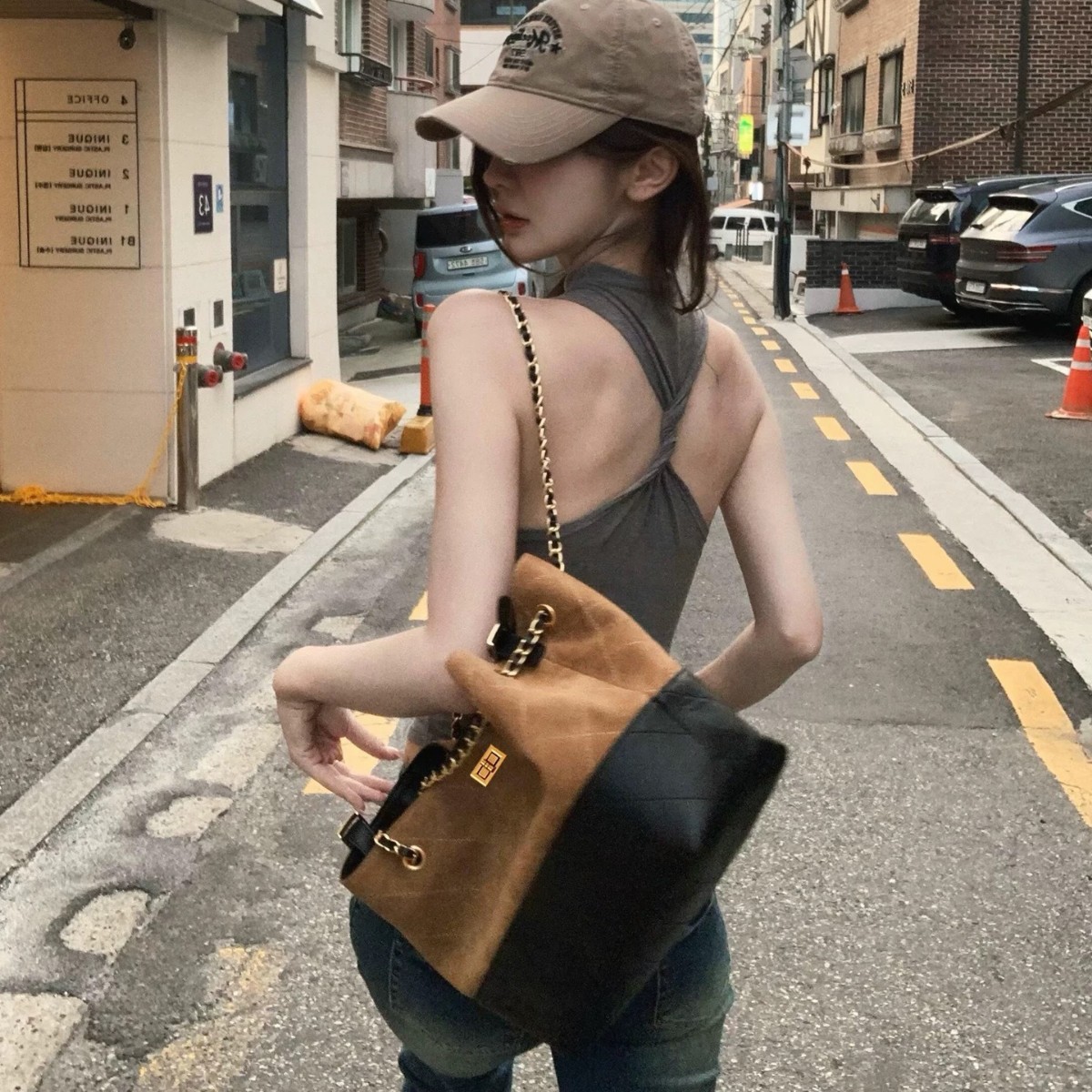 Large Capacity Elegant Tote Bag For Women Versatile Shoulder Bag_voghion.com