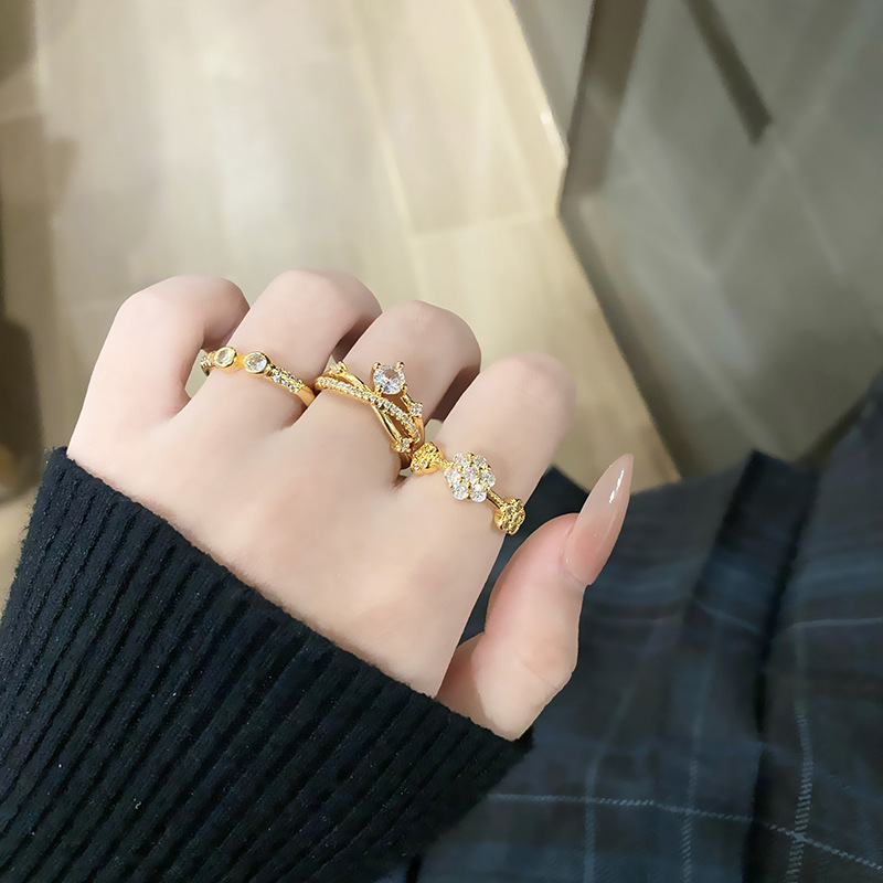 精緻甜美鋯石小花素圈戒指女輕奢小眾設計簡約氣質高級感指環配飾