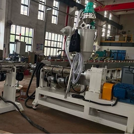 塑料板材设备;其他塑料机械;塑料挤出机