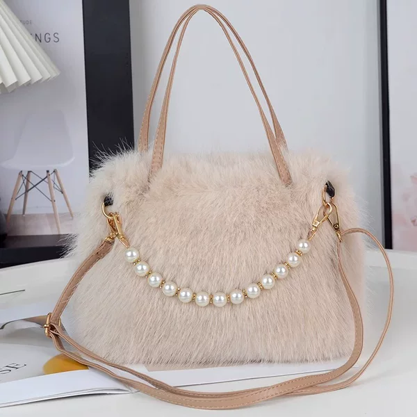 Wholesale portable plush bag women's 2024 new fashion fluffy shoulder bag western style all-match slung fur bag