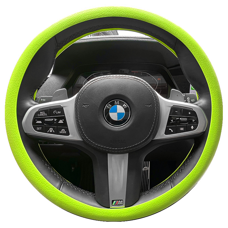 Cubierta del volante de silicona del coche hombres y mujeres de moda de verano cubierta de la manija antideslizante absorbente de sudor universal Four Seasons delgada suave