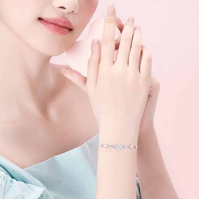 荧光星芒四叶草手链女生小众轻奢夜光珐琅手饰送女友七夕生日礼物|undefined