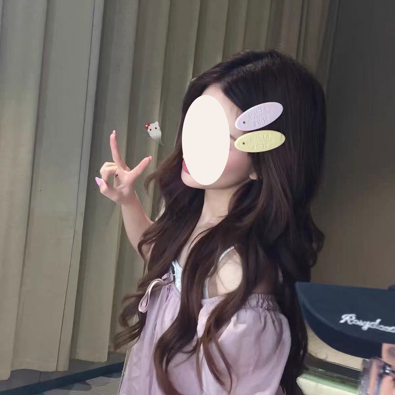 Zhao Lusi's style letter oval hair clip, new trendy hair accessory for bangs, cute and simple duckbill side clip Zhao Lusi's style letter oval hair clip, new trendy hair accessory for bangs, cute and simple duckbill side clip