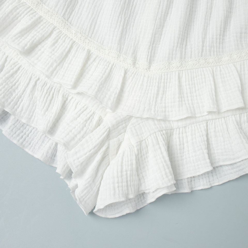 Bộ áo sơ mi dài tay tay phồng và quần short xếp ly phối bèo nhún — Màu trắng chi tiết 27