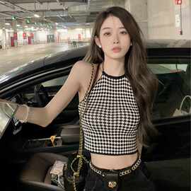 性感挂脖吊带内搭女格纹小心机设计露背针织背心2025夏新款上衣潮