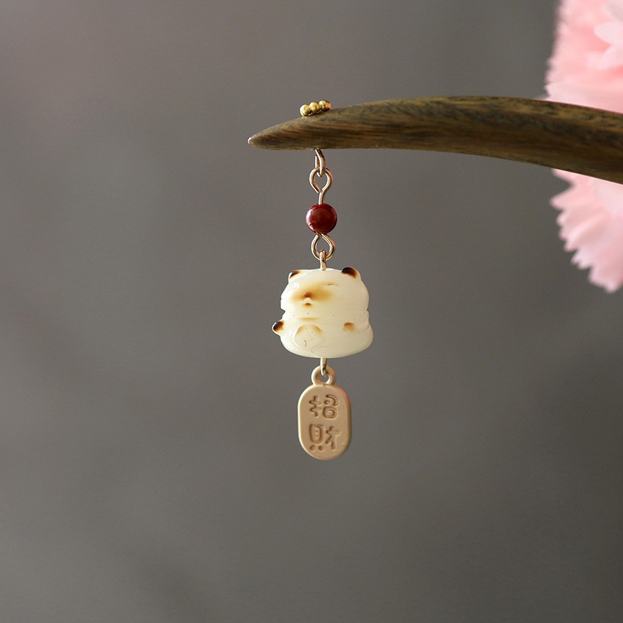 행운의 고양이 [천연 녹색 백단]