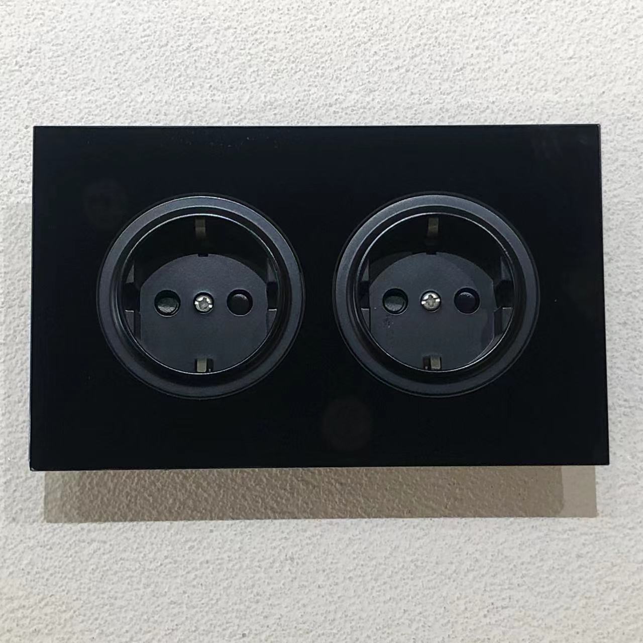 146双联16A德式插欧式插钢化玻璃面板黑色家用墙壁插座出口批发