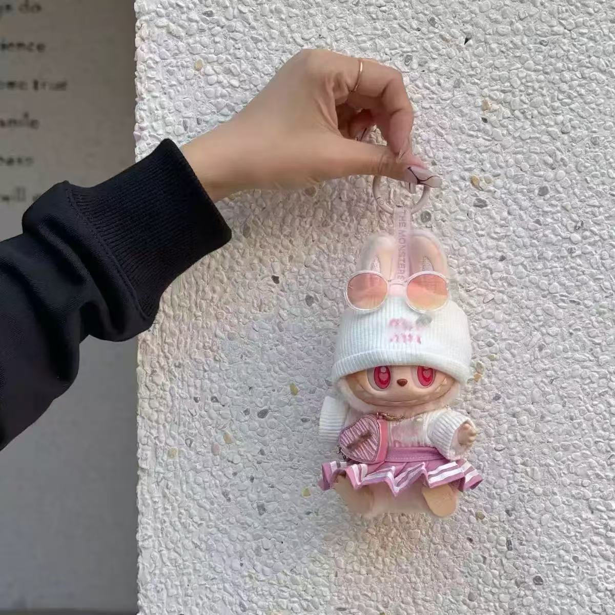 Ropa de muñeca de 17 cm, moderna y genial, adecuada para el conjunto de repuesto de la fiesta sentada de Labubu macaron, ropa de juguete a la moda, solo ropa.