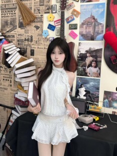 ��ɫ���ɲ��c�첱�B��ȹ��Ů�ļ��¿��OӋ��С�������@�ݟo���ȹ