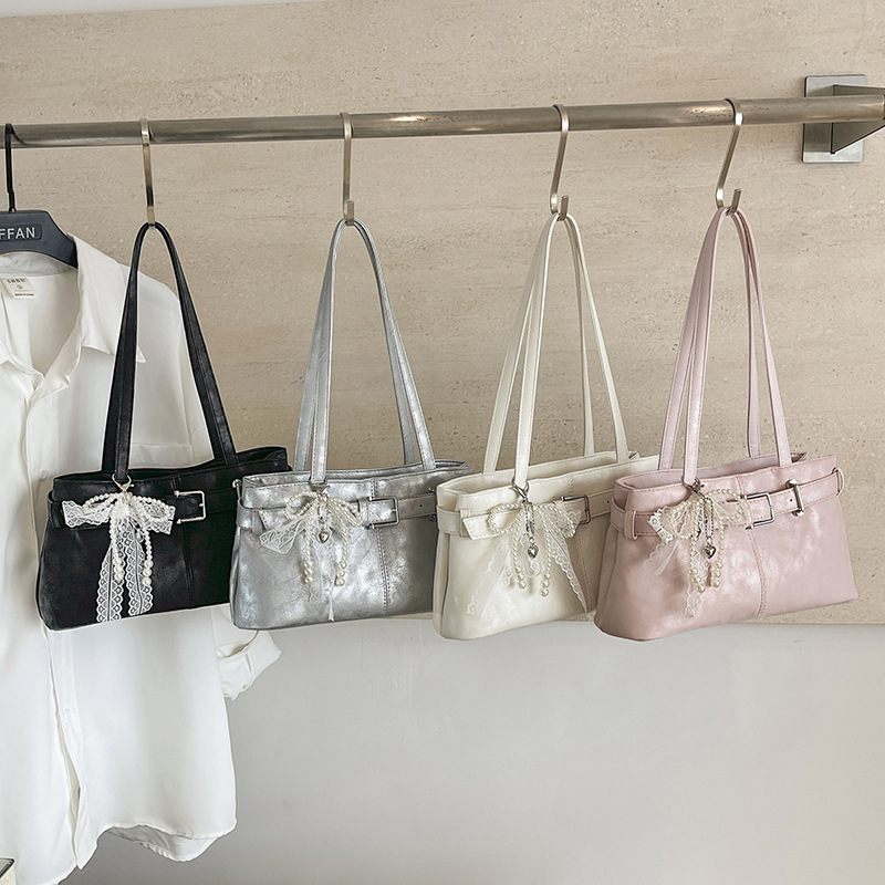 Wholesale fresh and sweet small square handbag for women, 2026 summer new model, solid color textured shoulder bag, commuter underarm bag