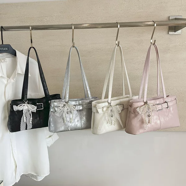 Wholesale fresh and sweet small square handbag for women, 2026 summer new model, solid color textured shoulder bag, commuter underarm bag