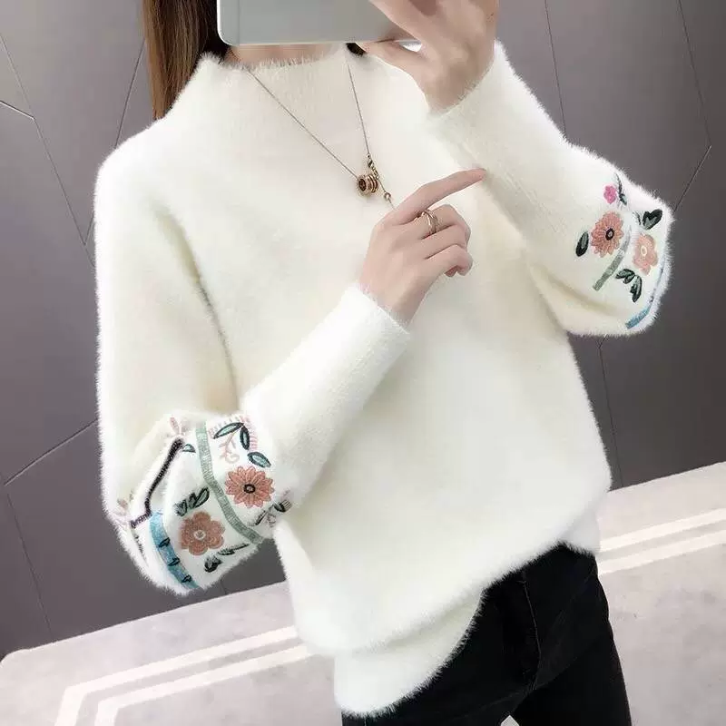 仿水貂绒绣花毛衣女2024秋冬新款韩版半高领宽松针织打底衫厚上衣