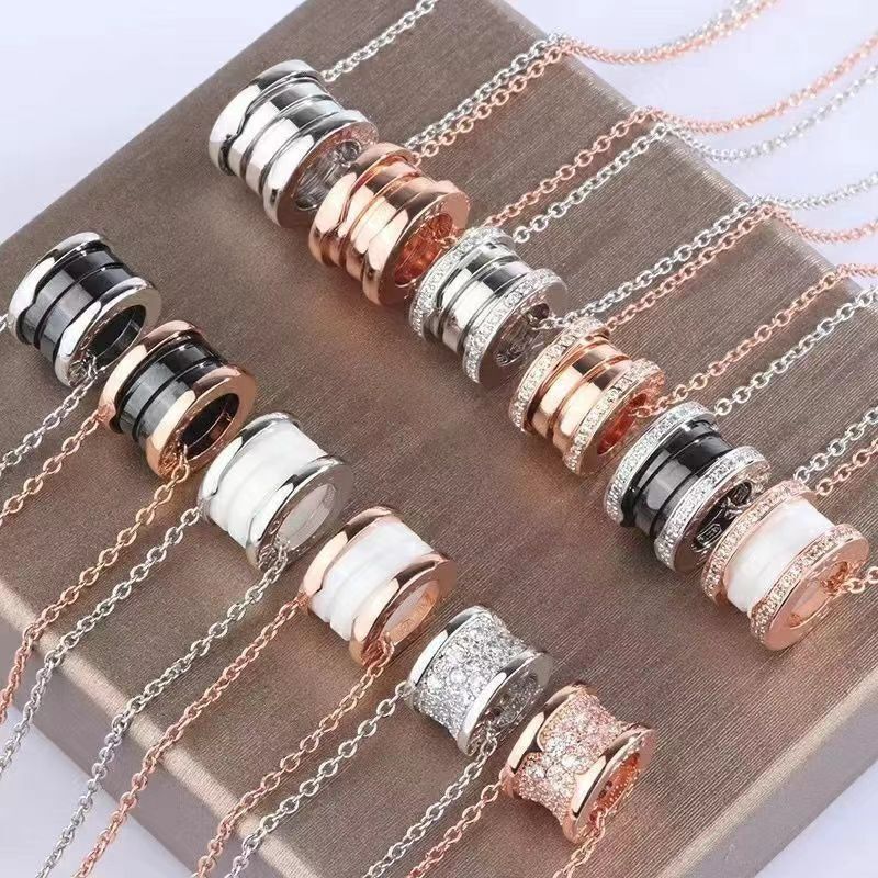 High-End 18K Rose Gold Diamond-Encrusted Slim Waist Spring Ceramic Necklace for Women, Cnc Light Luxury Collarbone Chain, Full Diamond Style for Layering