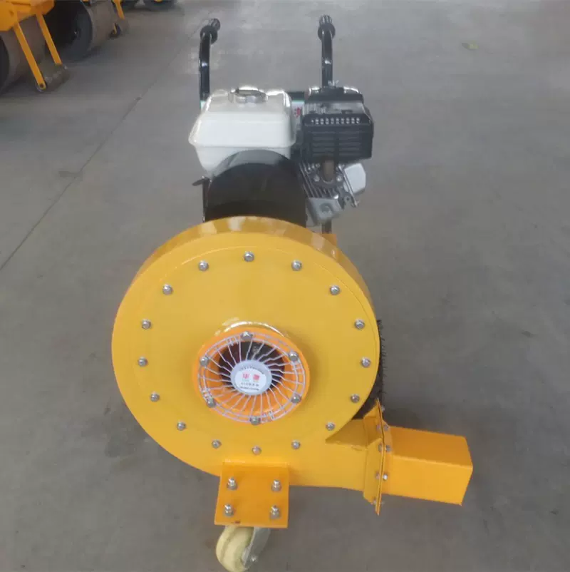 路面吹风机，手推式大风力路面吹风机，路面养护设备轮式