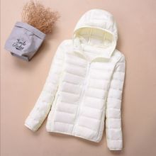 大码羽绒服女连帽立领短款学生韩版可爱修身轻薄款羽绒服反季促销