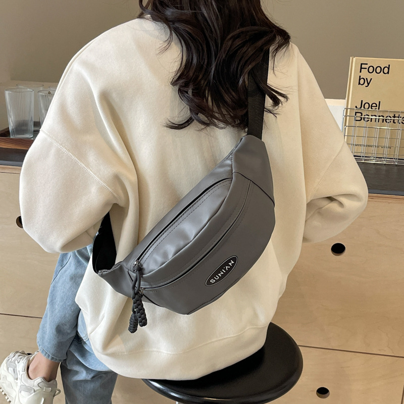 Riñonera para teléfono móvil, marca de moda, bolso de pecho para mujer, bolso de hombro japonés ligero y simple, bolso de mensajero deportivo de ocio al por mayor