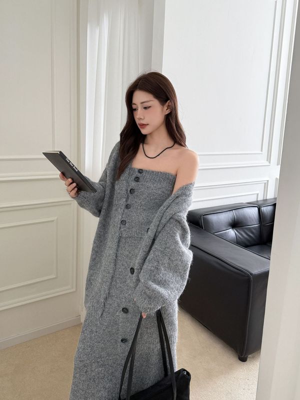 韩版时尚休闲针织套装女秋冬新款宽松慵懒风半身裙抹胸毛衣三件套|undefined