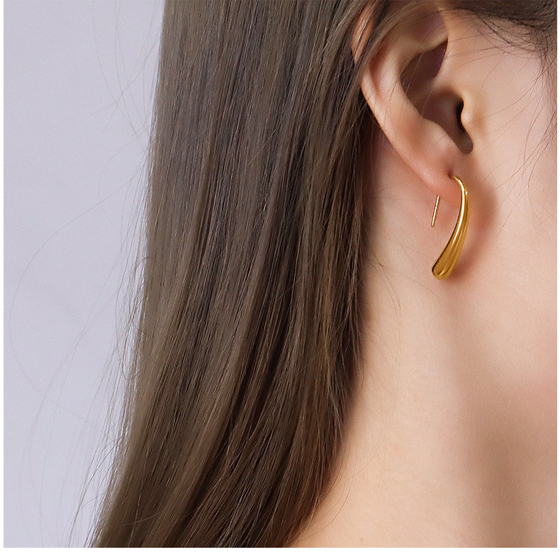 Simple Style Water Droplets Titanium Steel Plating Ear Studs 1 Pair