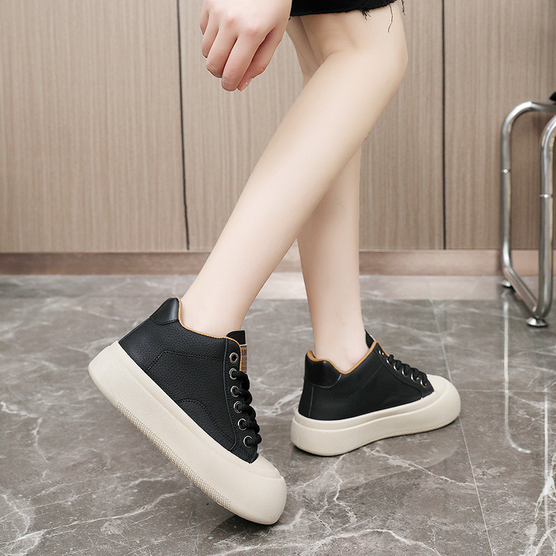 Zy8957 Neue schlichte Freizeitschuhe für Damen, neue koreanische Version für Frühling und Herbst, atmungsaktive Sneaker mit Absatzverstärkung_voghion.com