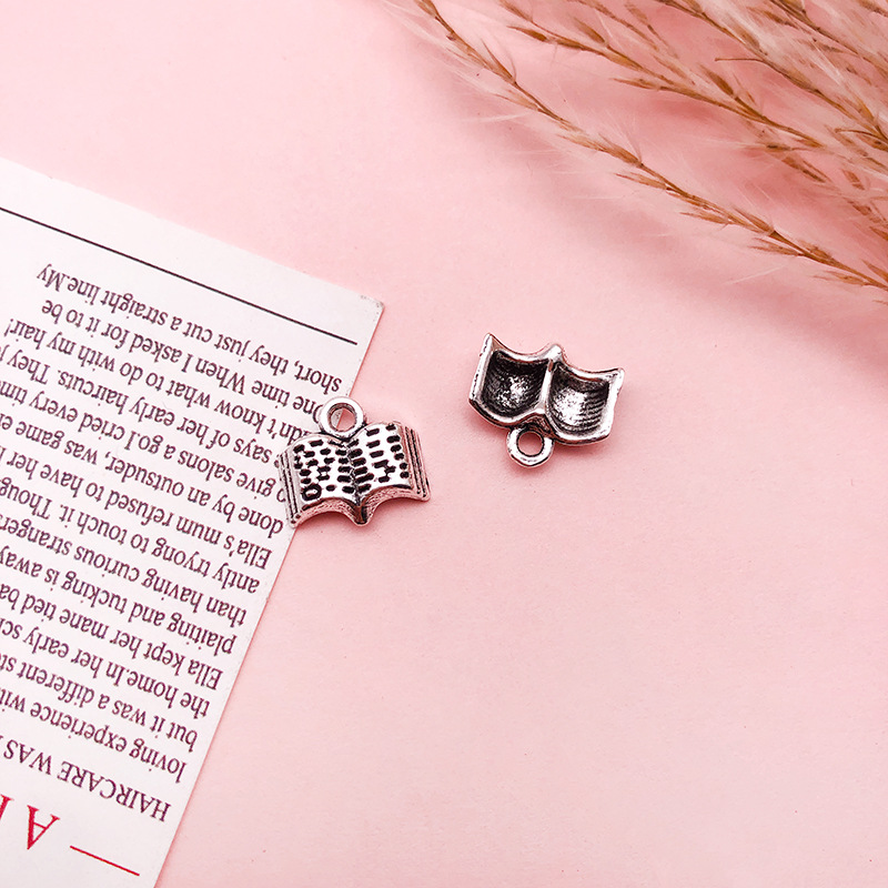 Mixto 20 Día del Maestro suministros pequeño colgante Apple llavero marcador creativo diy pulsera collar accesorios de joyería