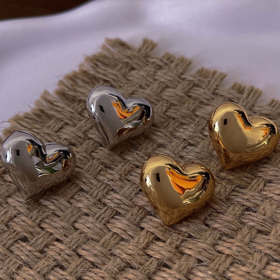 Pendientes de corazón de oro de alta calidad, mismo estilo que blogueras de moda 2023, mayorista
