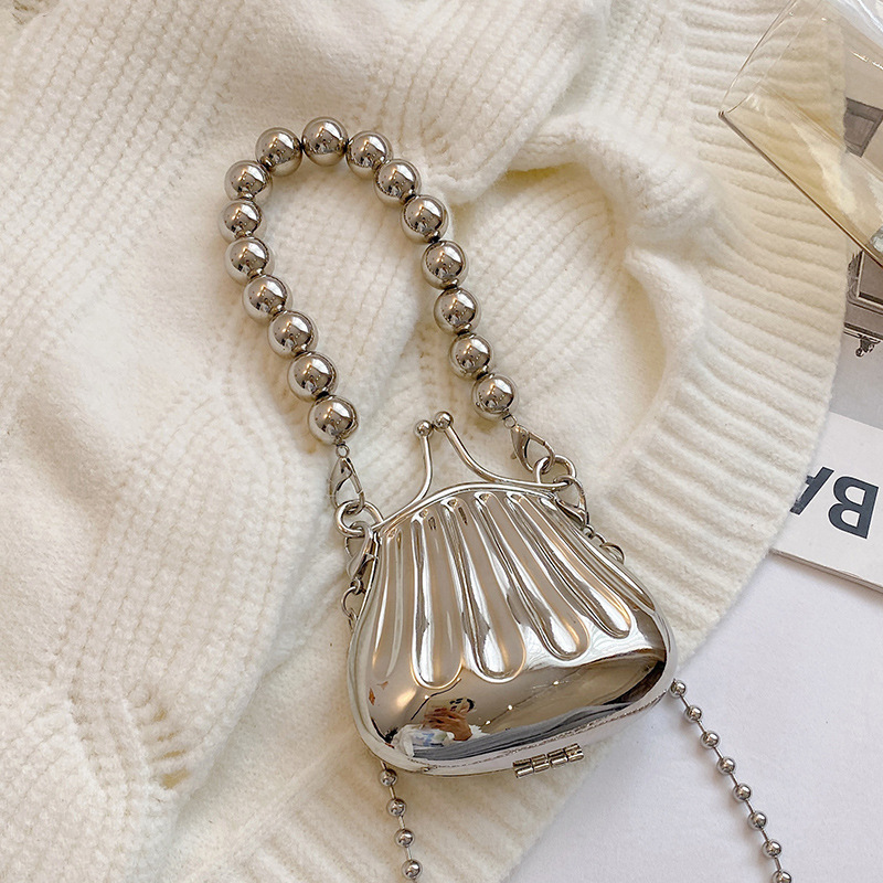 High end Mini Pearl Chain Handheld for Women 2023 New Small Stand One Shoulder Crossbody Shell Blessing Bag_voghion.com